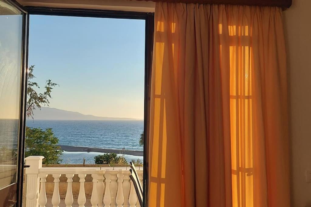 Apartment Tinka In Saranda Eksteriør bilde